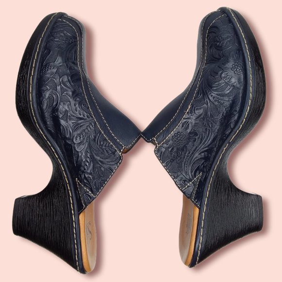 Sofft Tooled Leather Clogs Size 8.5M Blue Slip On Boho Southwestern Floral Folk - Picture 5 of 11